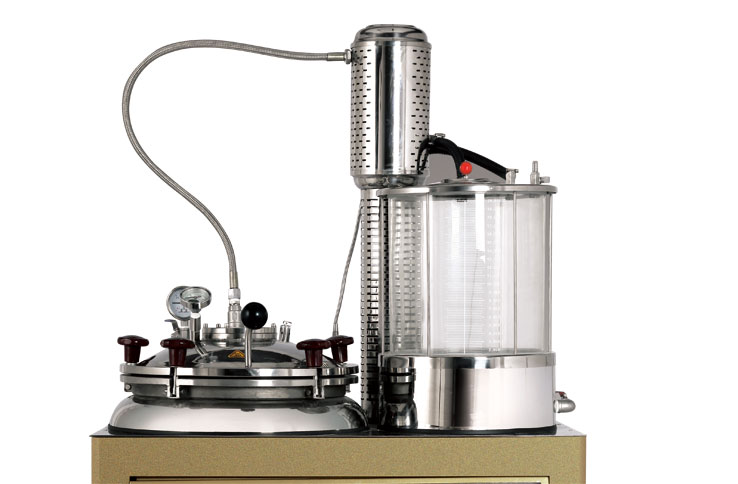 液體真空濃縮煎藥機(jī) 液體真空濃縮煎藥機(jī)